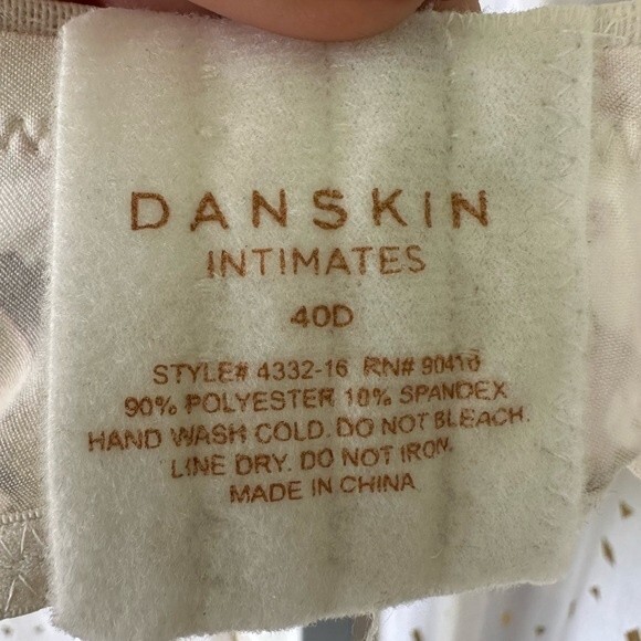 Danskin Intimates NWT Full Figure Floral Lightly Padded Bra Lingerie 40D - Picture 5 of 6